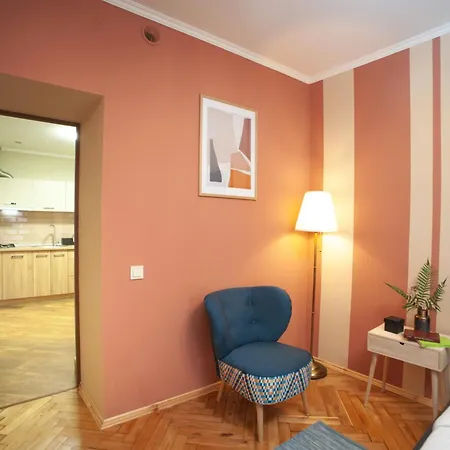 Apartmán Romantic Suite, 3mins To Rynok Square *