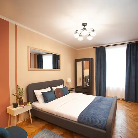 Romantic Suite, 3mins To Rynok Square Apartmán *