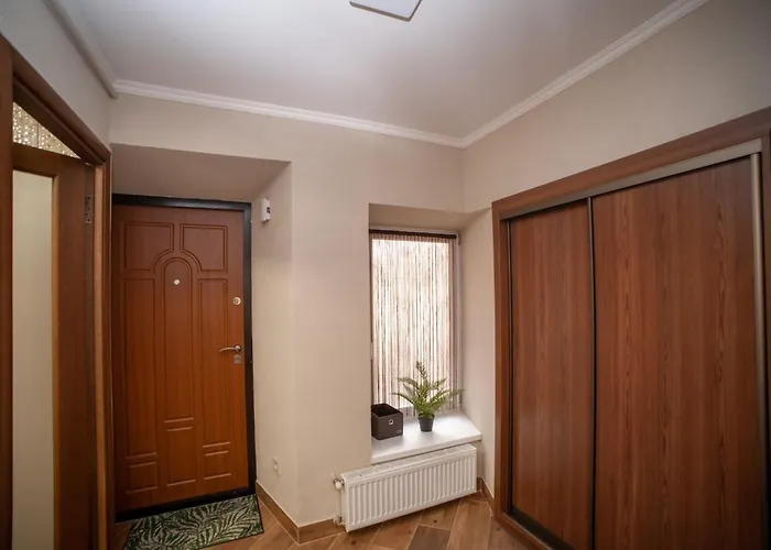 דירה Romantic Suite, 3mins To Rynok Square לבוב