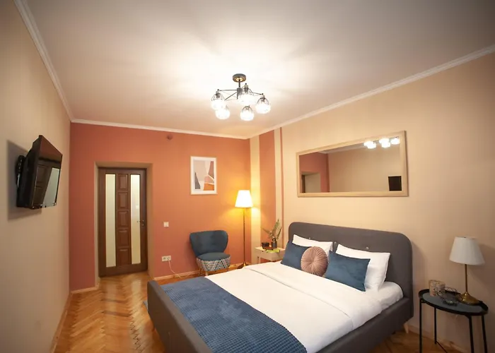דירה Romantic Suite, 3mins To Rynok Square